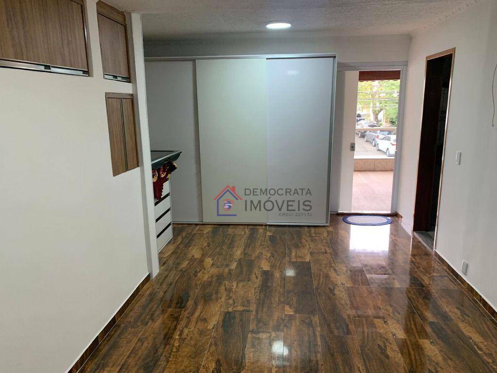 Sobrado à venda com 3 quartos, 220m² - Foto 11