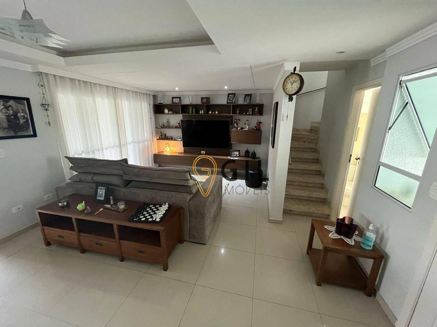 Sobrado à venda com 3 quartos, 271m² - Foto 2