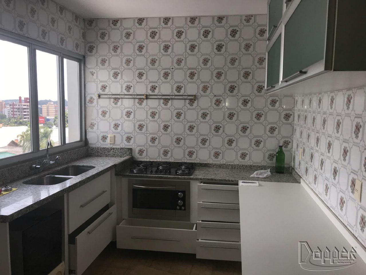 Apartamento à venda com 3 quartos, 135m² - Foto 8