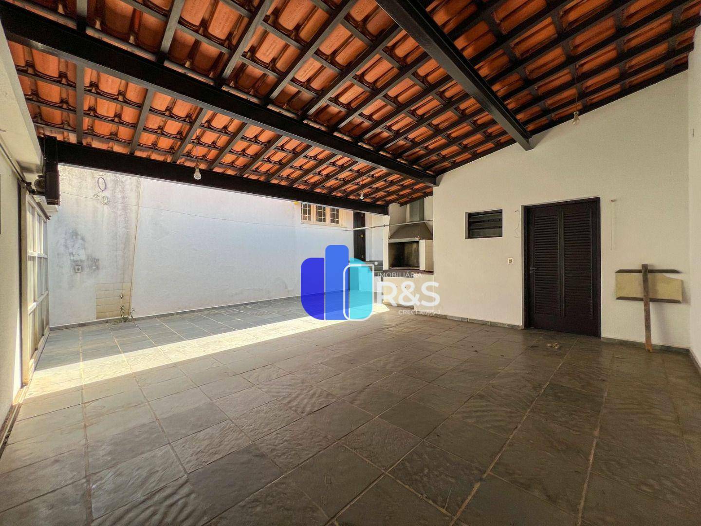 Casa para alugar com 3 quartos, 230m² - Foto 7