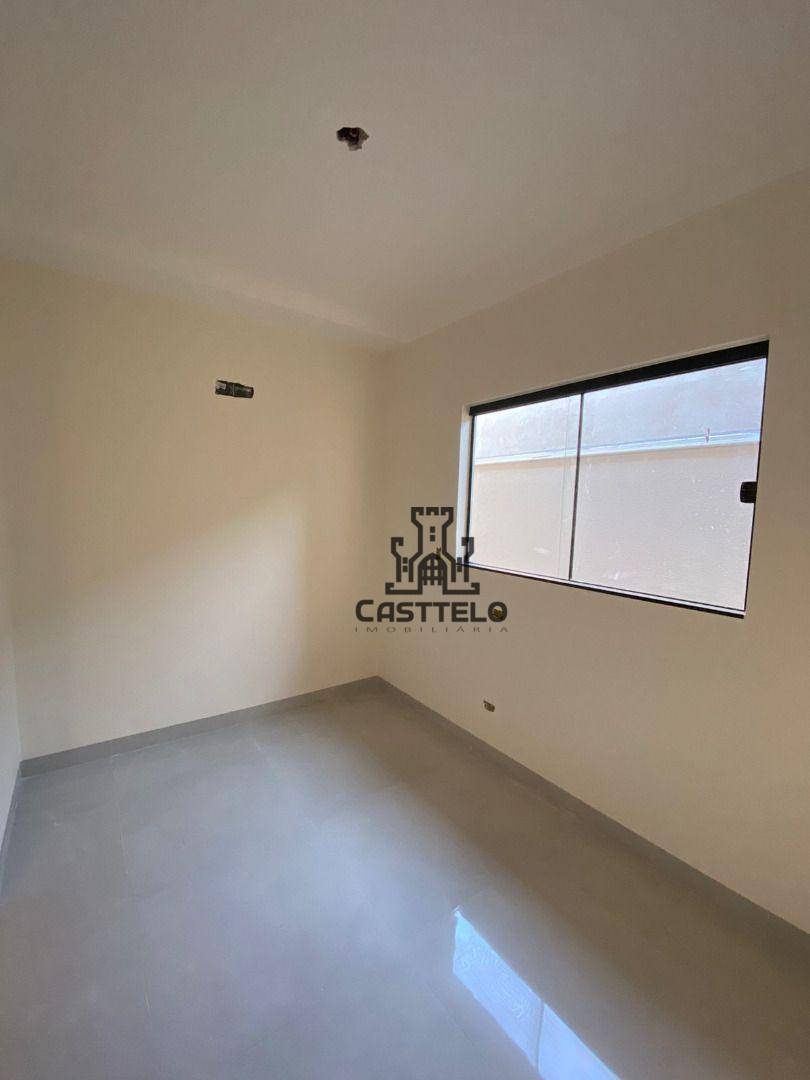 Casa à venda com 3 quartos, 83m² - Foto 12