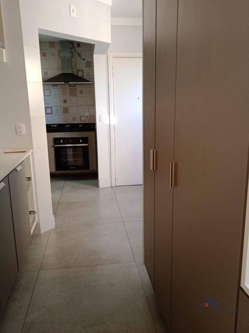 Apartamento à venda com 3 quartos, 320m² - Foto 3