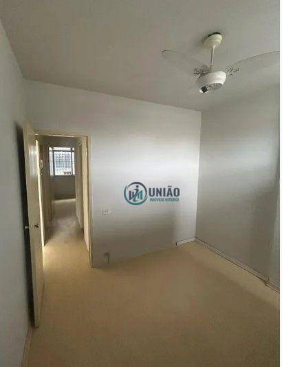 Apartamento à venda com 2 quartos, 73m² - Foto 2