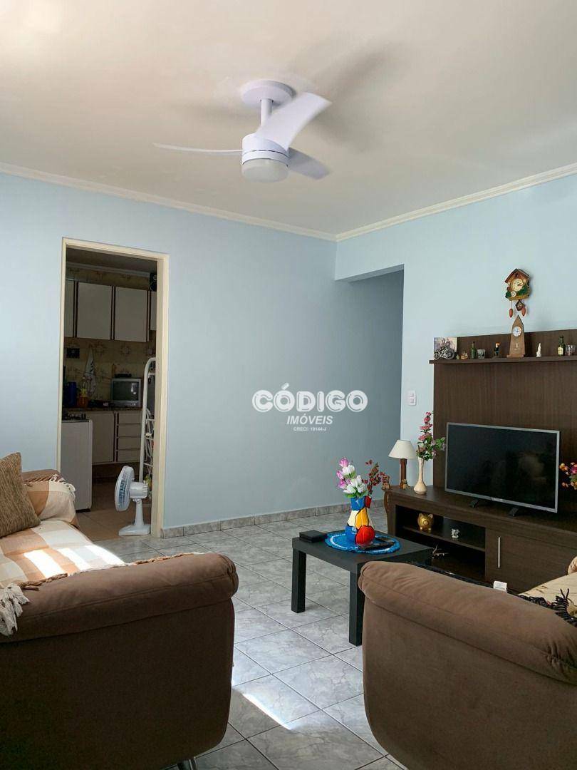 Apartamento à venda com 2 quartos, 60m² - Foto 3