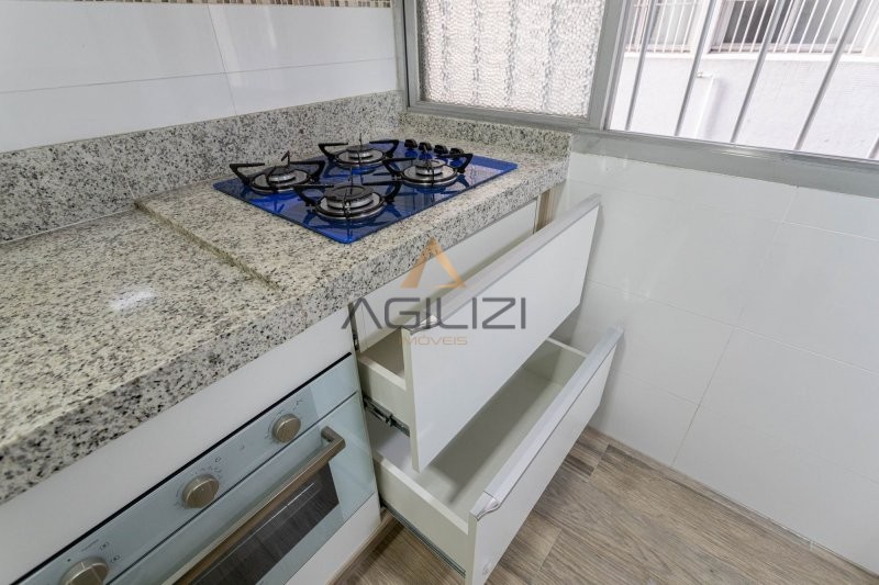 Apartamento à venda com 2 quartos, 58m² - Foto 3