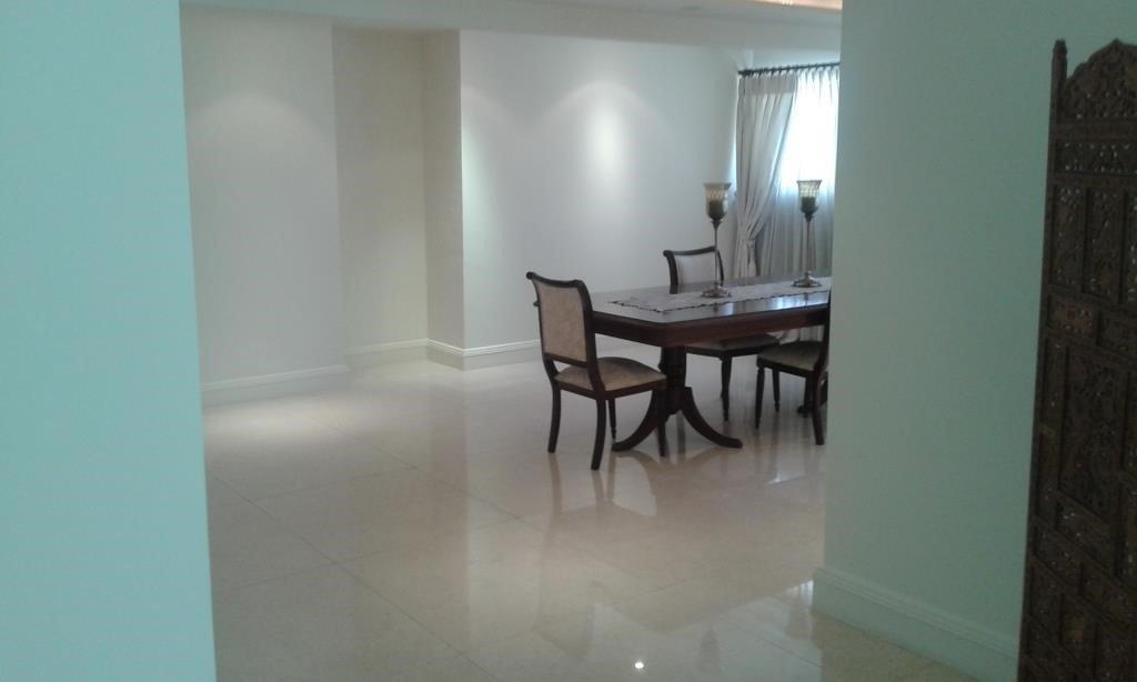 Apartamento à venda com 4 quartos, 653m² - Foto 2