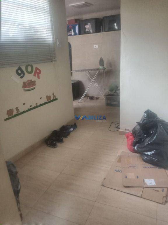 Sobrado à venda com 2 quartos, 360m² - Foto 12