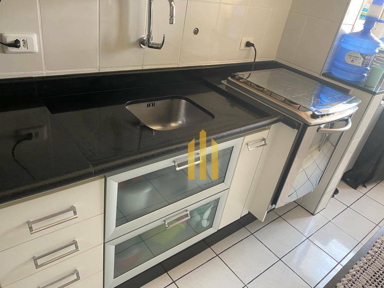 Apartamento à venda com 3 quartos, 60m² - Foto 17