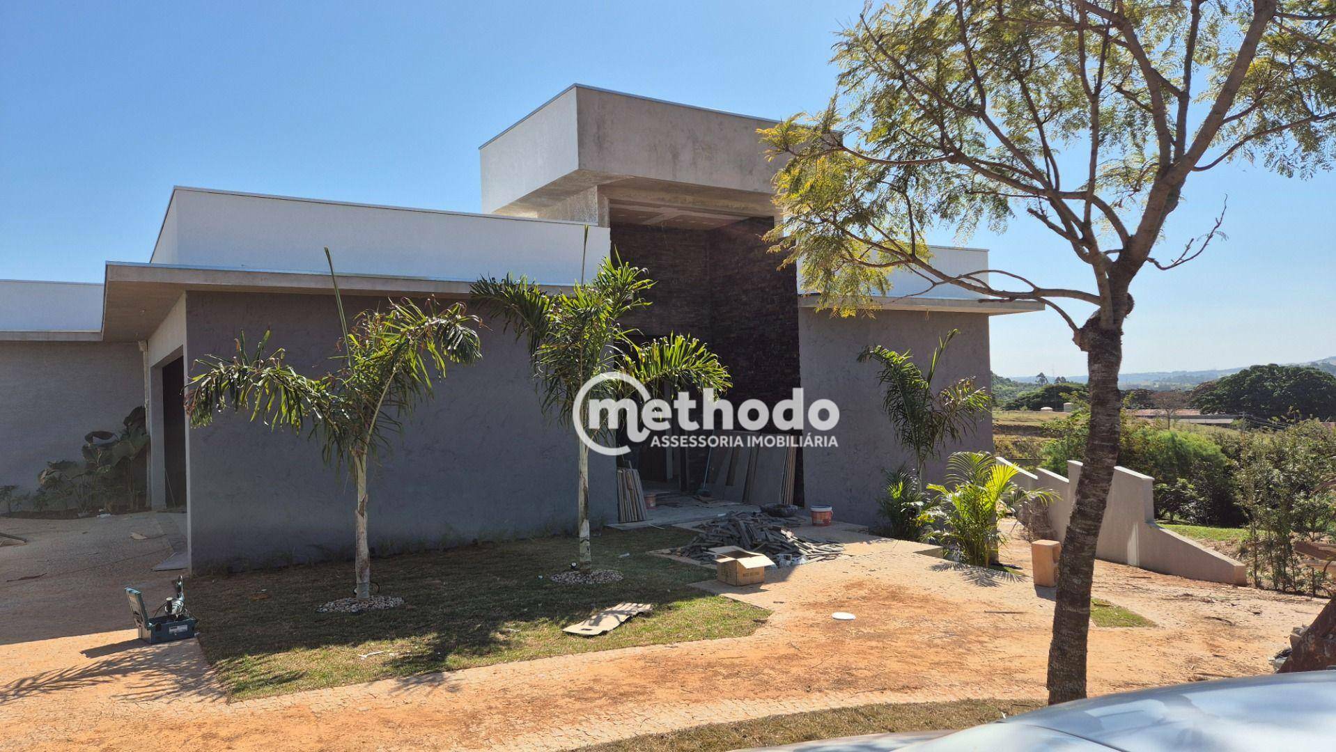 Casa de Condomínio à venda e aluguel com 4 quartos, 570m² - Foto 1