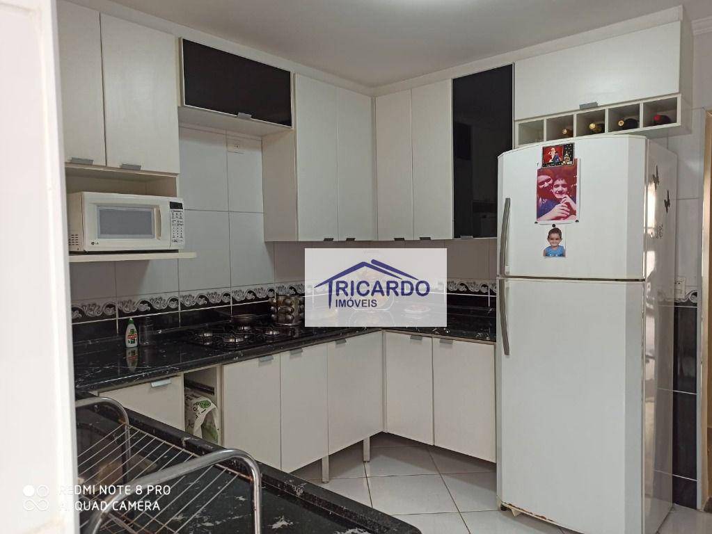 Sobrado à venda com 3 quartos, 220m² - Foto 13