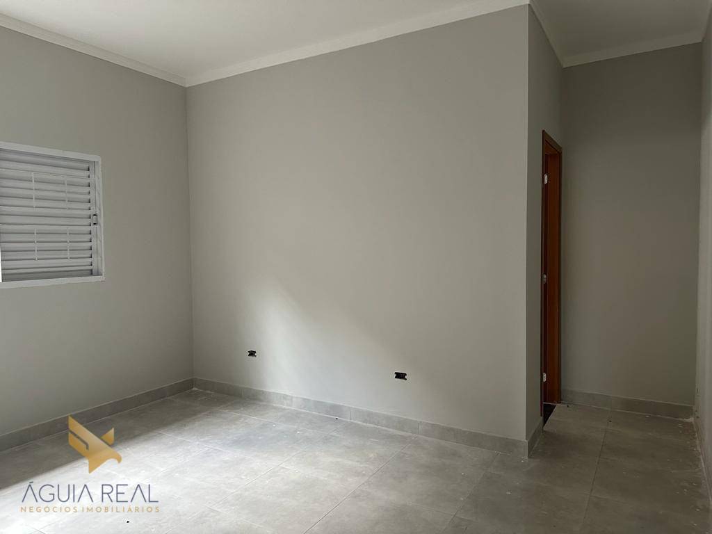 Casa à venda com 2 quartos, 82m² - Foto 5