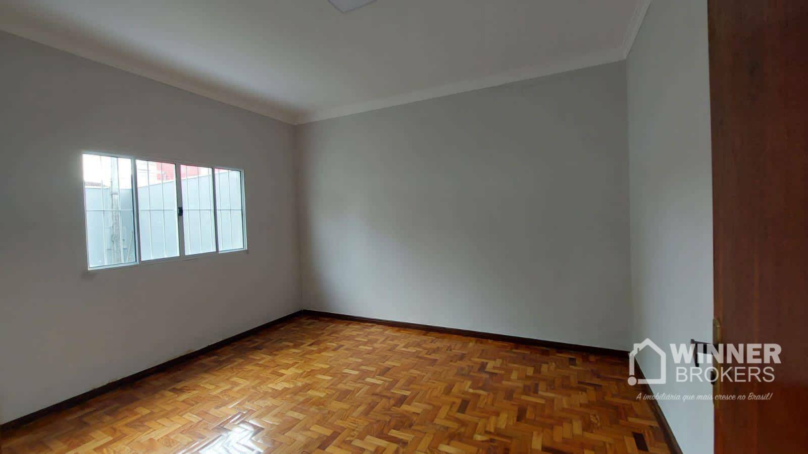 Casa à venda com 3 quartos, 99m² - Foto 4