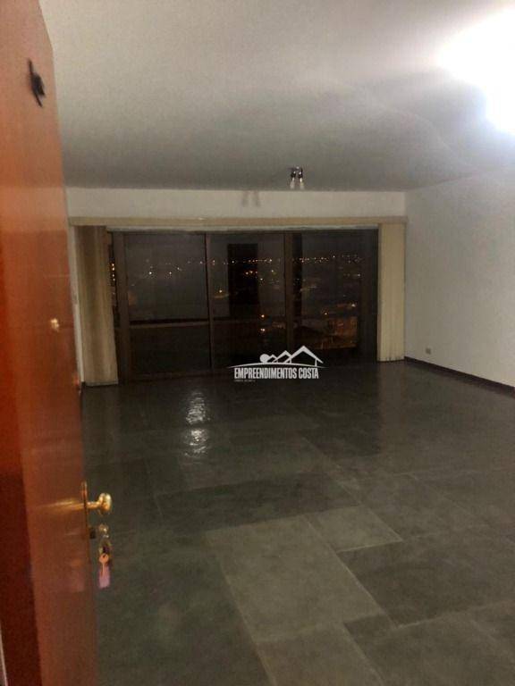 Apartamento para alugar com 3 quartos, 160m² - Foto 6