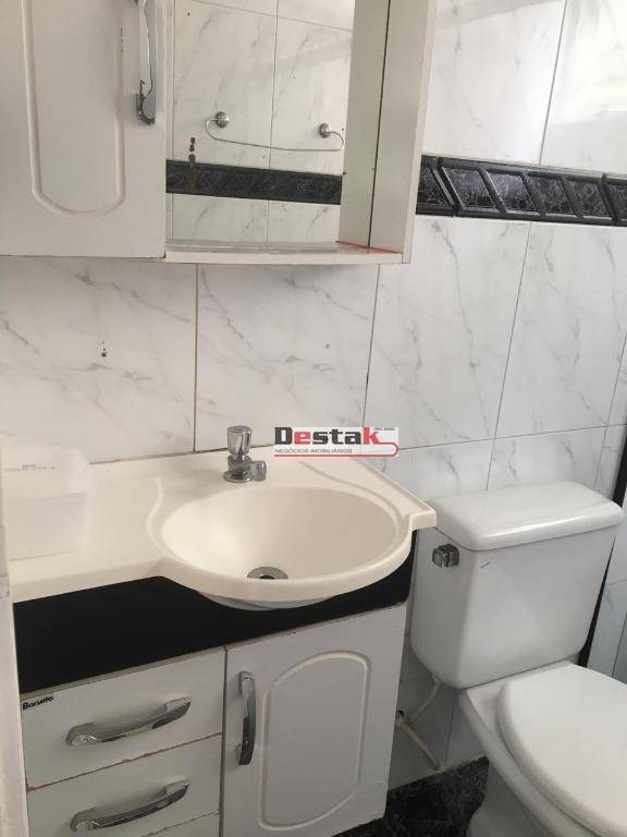 Apartamento à venda com 2 quartos, 65m² - Foto 3