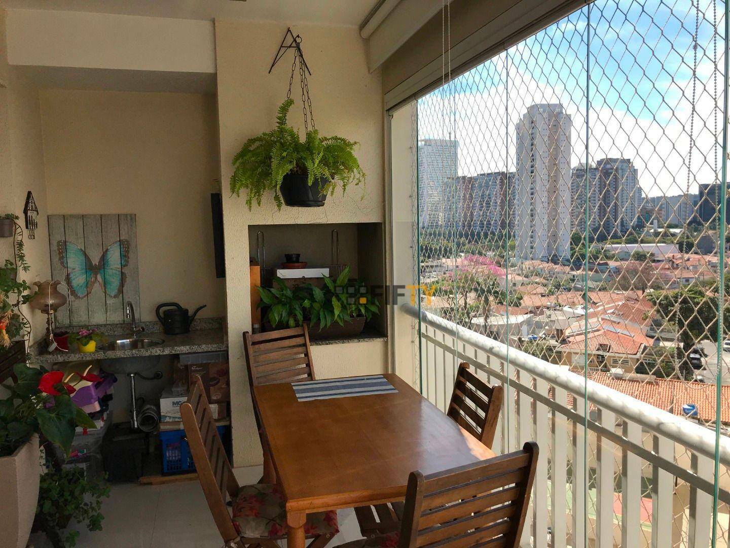 Apartamento à venda com 3 quartos, 121m² - Foto 1