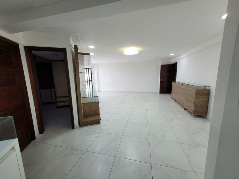 Apartamento à venda com 4 quartos, 210m² - Foto 22