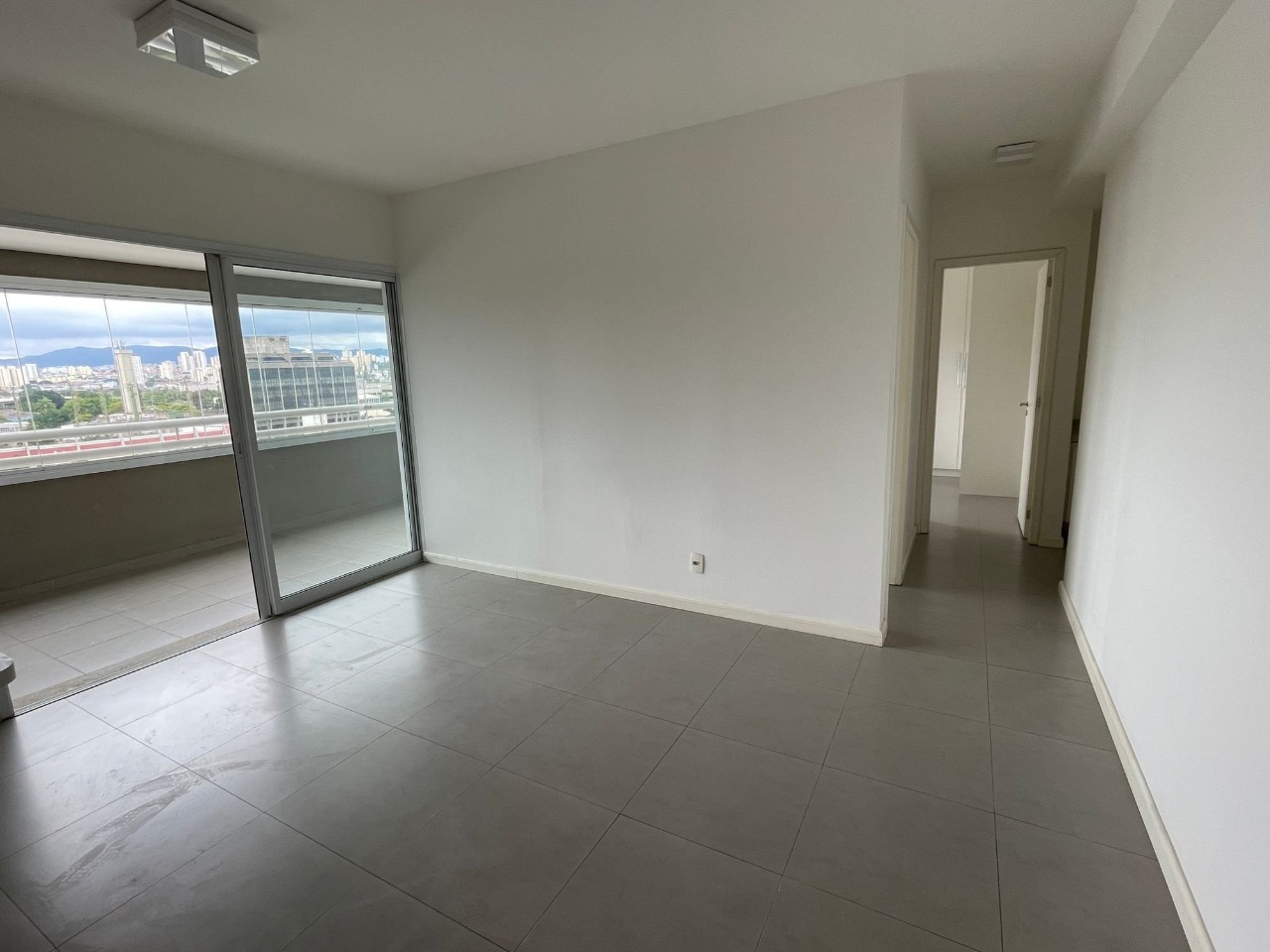 Apartamento à venda com 2 quartos, 67m² - Foto 6