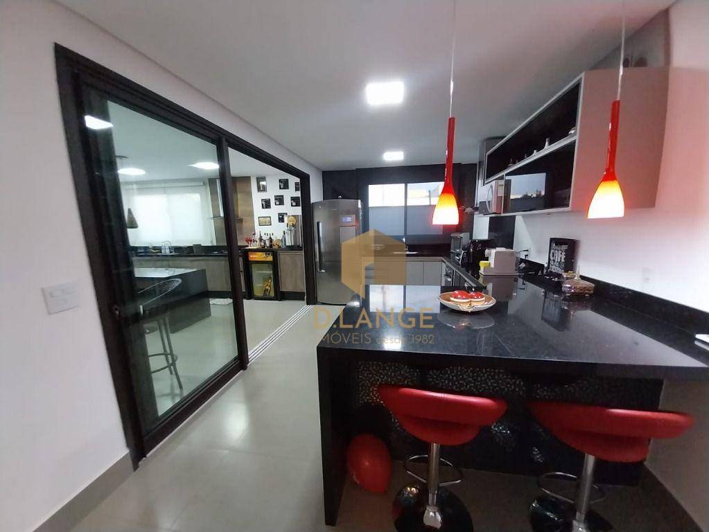 Casa de Condomínio à venda com 3 quartos, 210m² - Foto 12