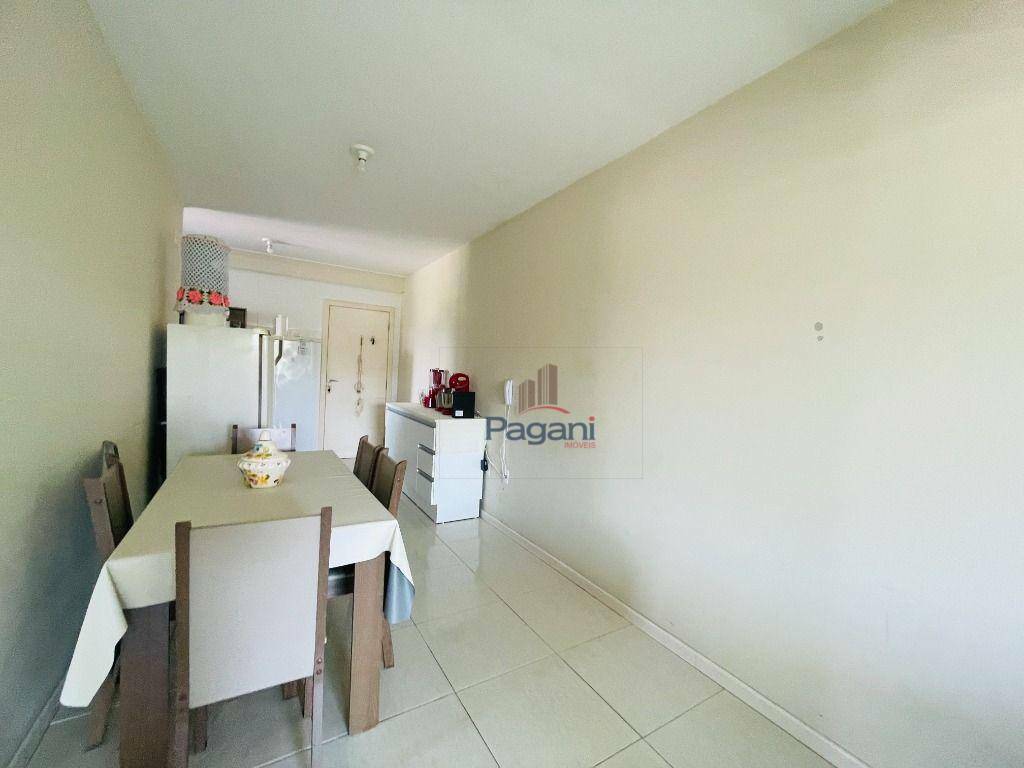 Apartamento à venda com 2 quartos, 96m² - Foto 2
