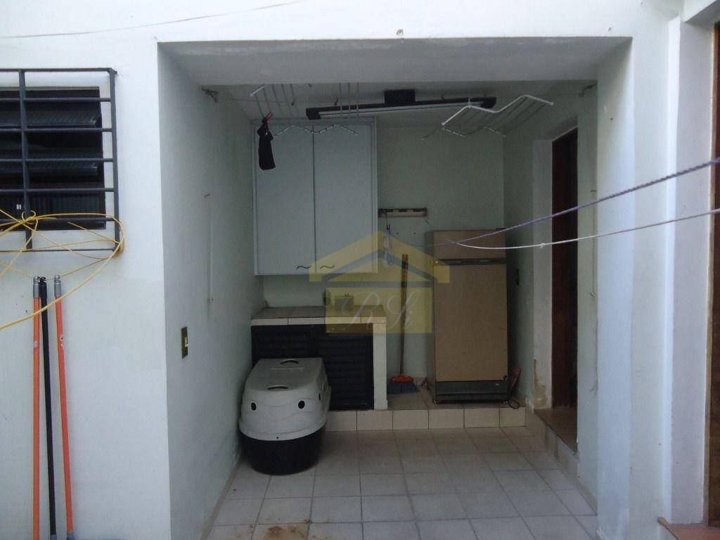 Casa à venda com 3 quartos, 167m² - Foto 8