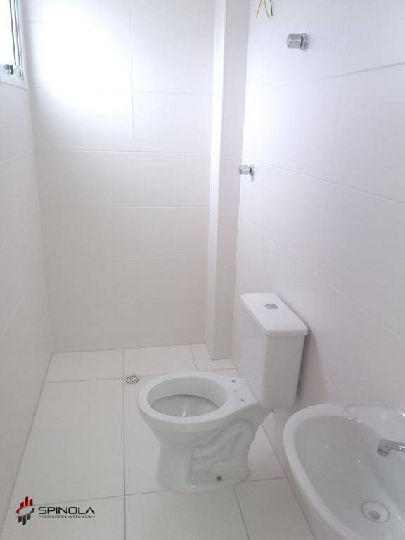 Apartamento à venda com 2 quartos, 80m² - Foto 32