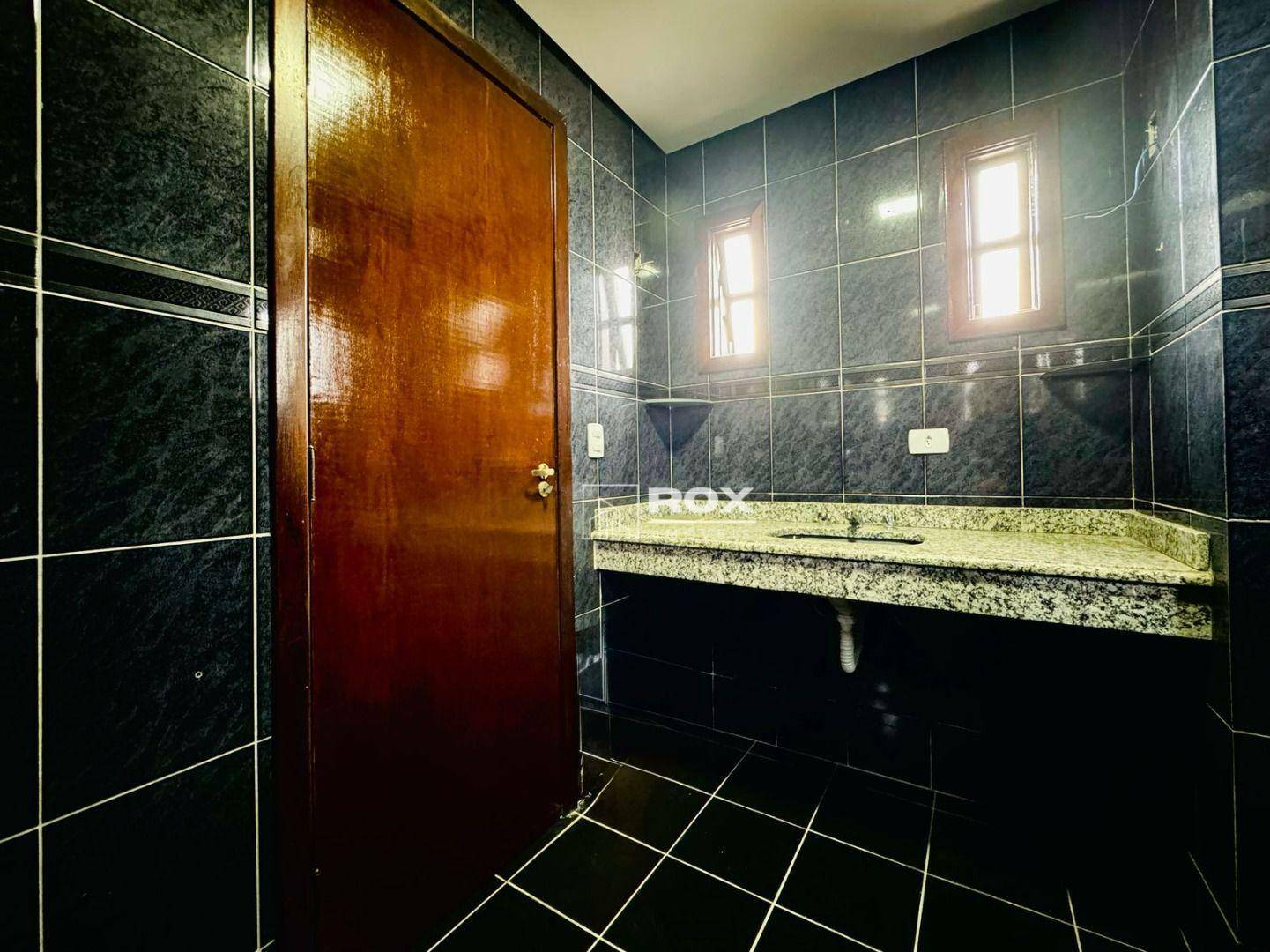 Casa à venda com 5 quartos, 350m² - Foto 36