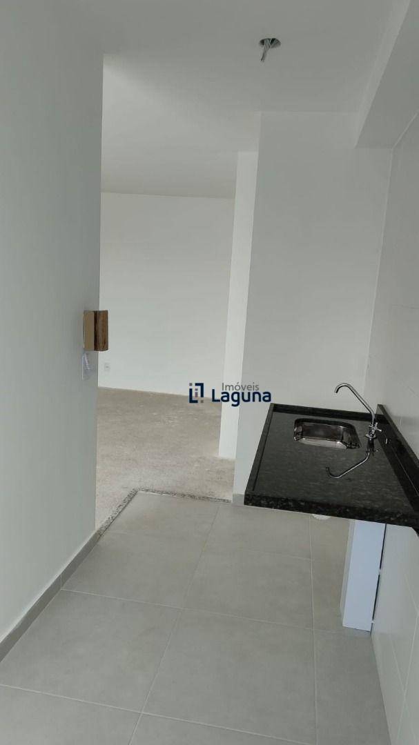 Apartamento para alugar com 2 quartos, 50m² - Foto 2