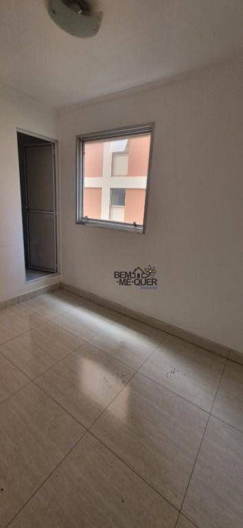 Apartamento para alugar com 3 quartos, 79m² - Foto 10