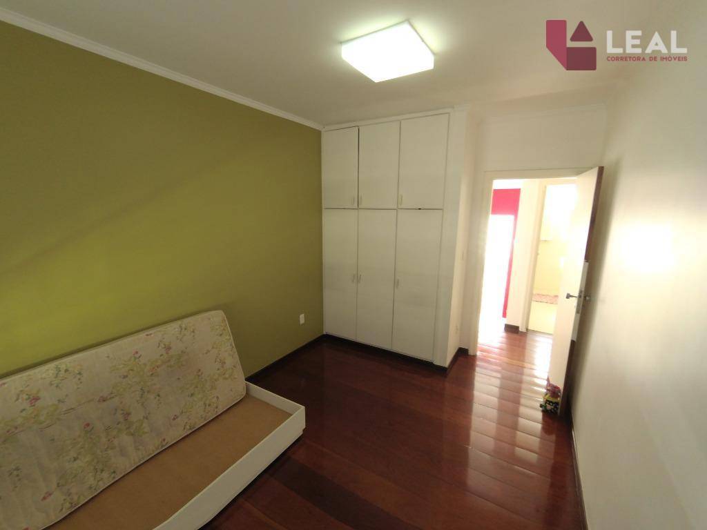 Casa à venda com 5 quartos, 340m² - Foto 23