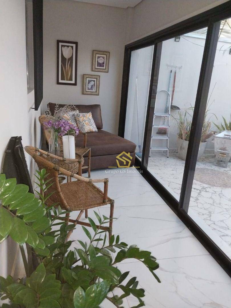 Casa à venda com 2 quartos, 180m² - Foto 8