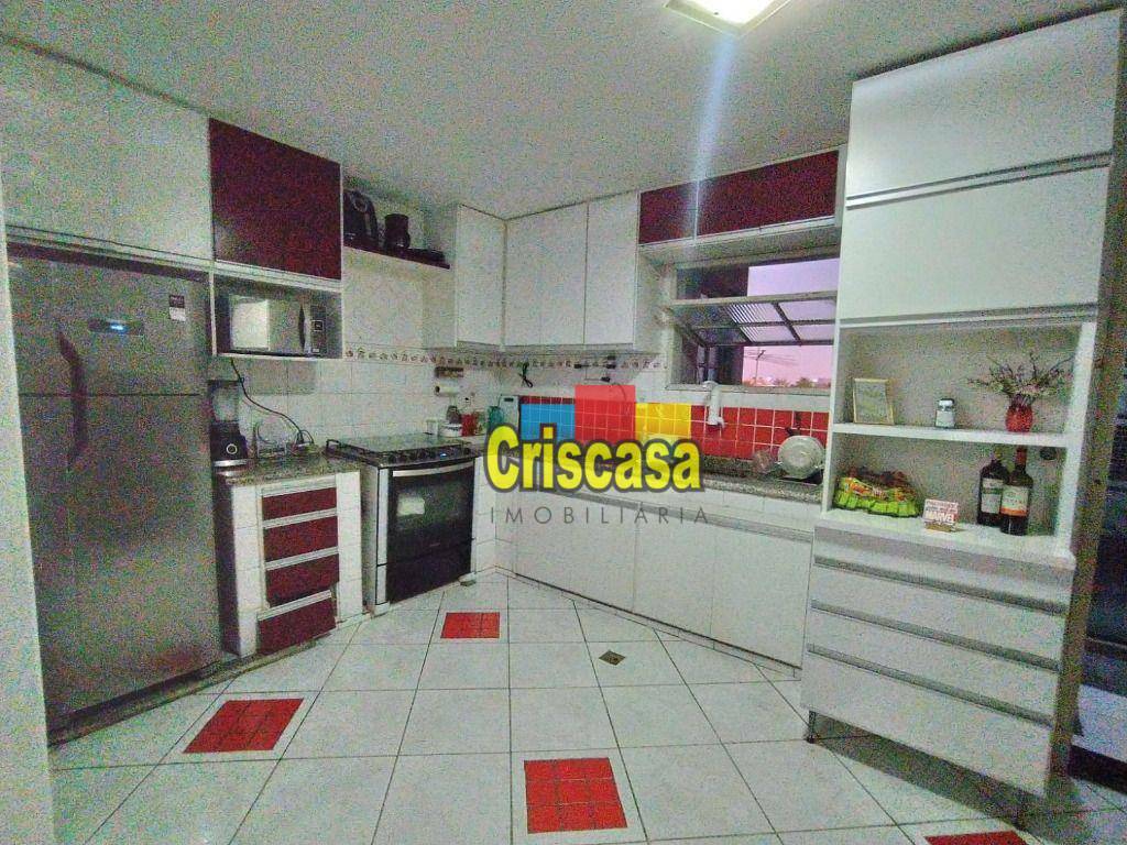 Casa à venda com 6 quartos, 280m² - Foto 8