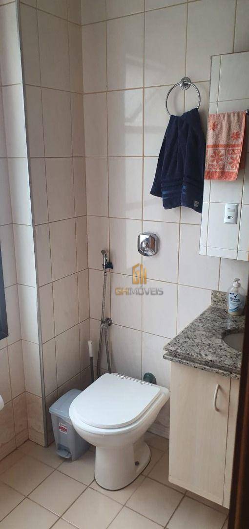 Apartamento à venda com 2 quartos, 70m² - Foto 12