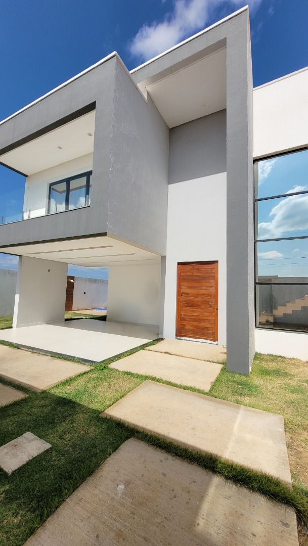 Casa para alugar com 4 quartos, 230m² - Foto 2