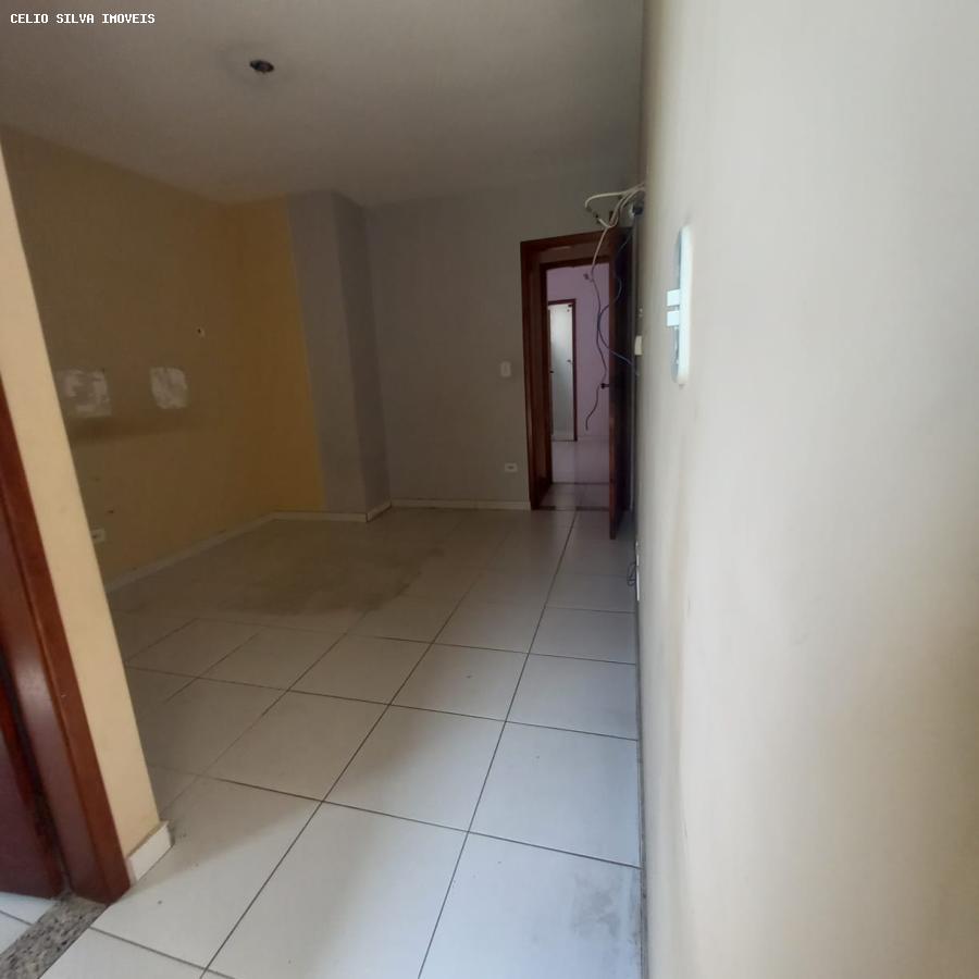 Casa à venda com 2 quartos, 68m² - Foto 13