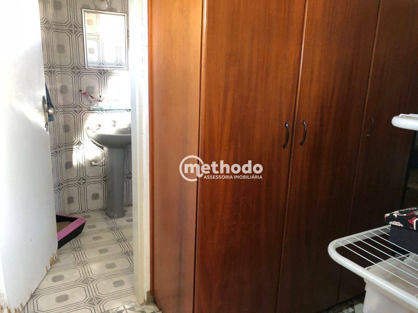 Casa à venda com 4 quartos, 250m² - Foto 14