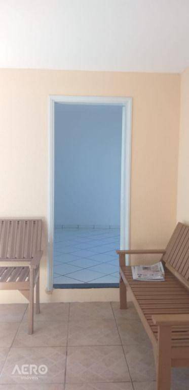 Casa à venda com 3 quartos, 177m² - Foto 2