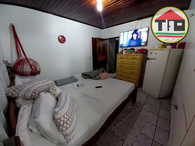 Casa à venda com 3 quartos, 1M2 - Foto 7