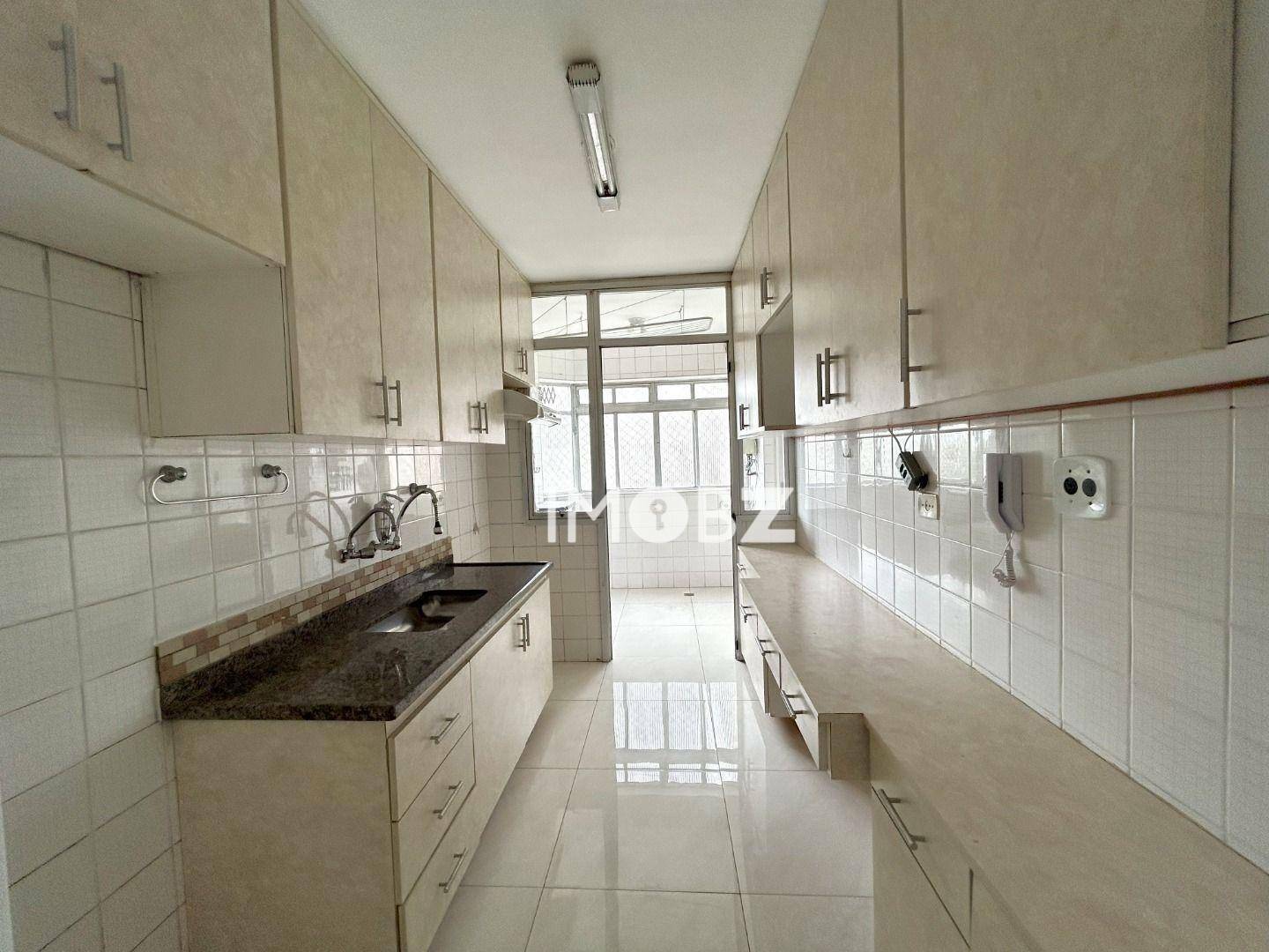 Apartamento à venda com 2 quartos, 75m² - Foto 17