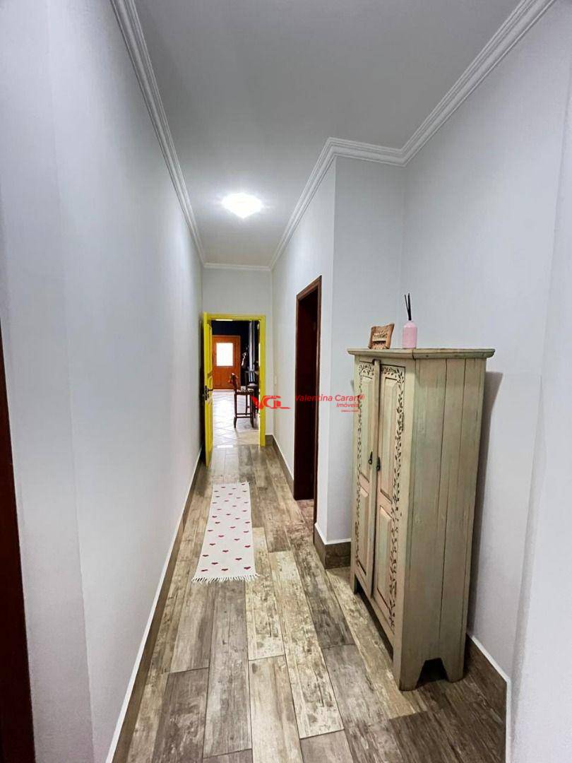 Casa à venda com 3 quartos, 181m² - Foto 13