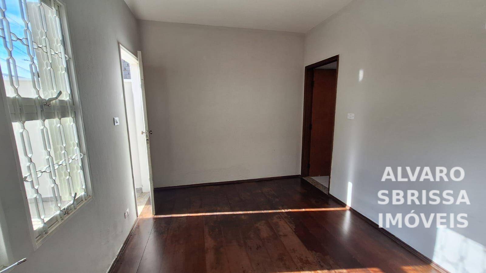 Casa para alugar com 3 quartos, 100m² - Foto 5