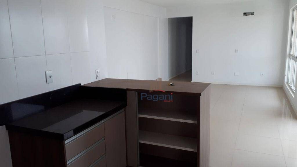 Apartamento à venda com 3 quartos, 104m² - Foto 9