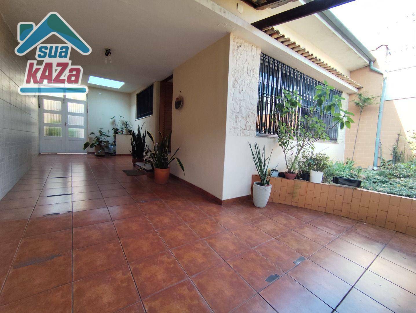 Casa à venda com 3 quartos, 144m² - Foto 2