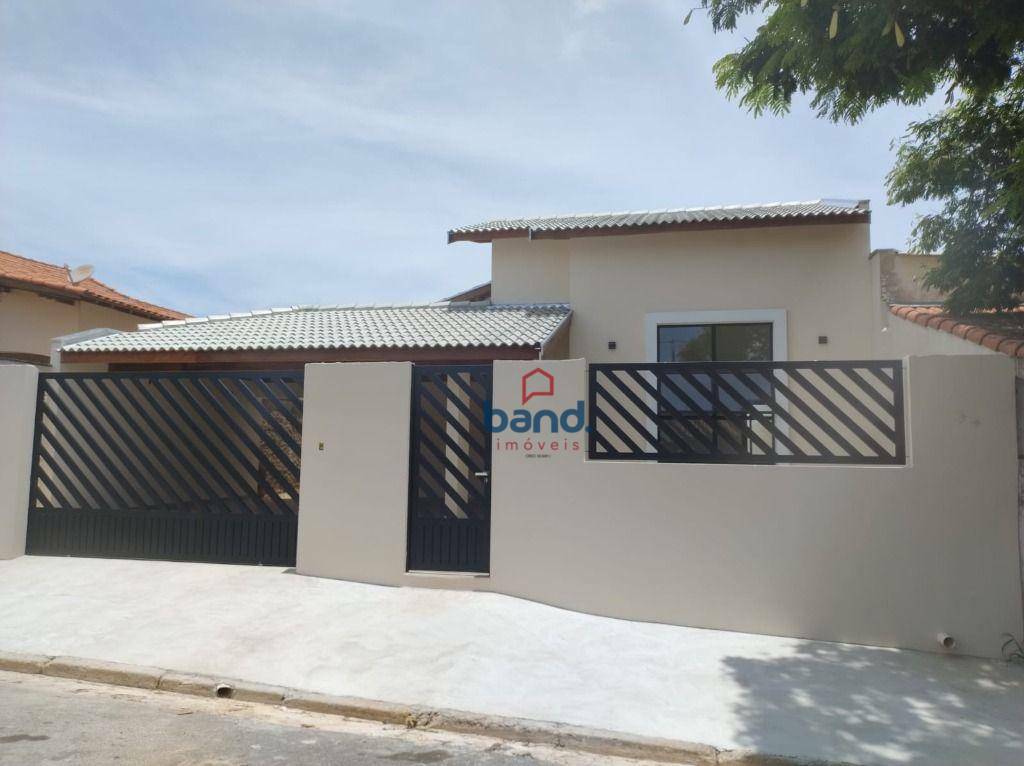 Casa para alugar com 3 quartos, 150m² - Foto 1