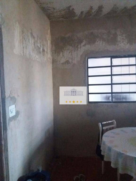 Casa à venda com 2 quartos, 170m² - Foto 10