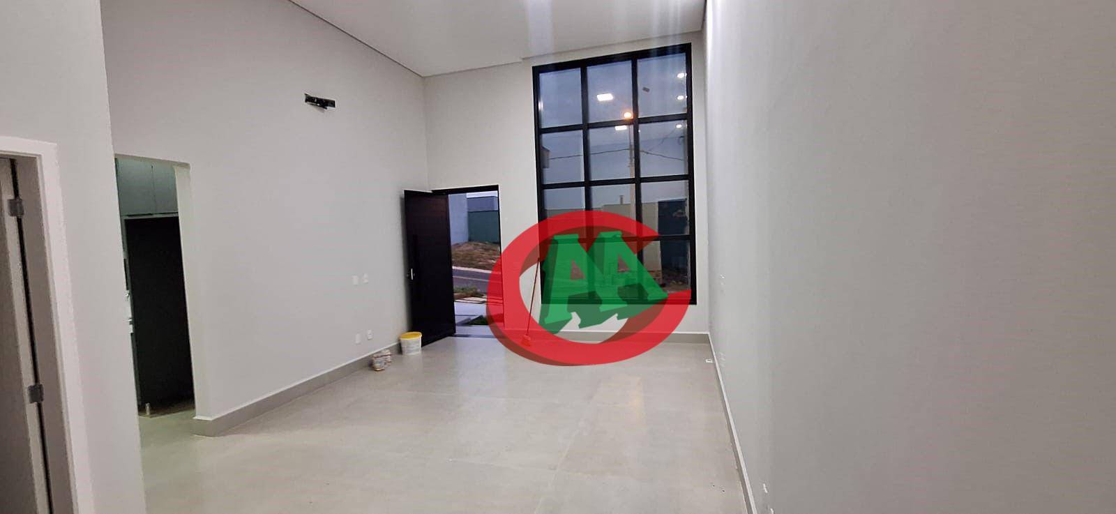 Casa à venda com 3 quartos, 138m² - Foto 1