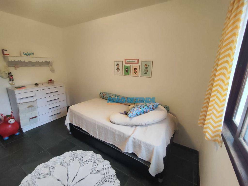 Casa à venda com 7 quartos, 281m² - Foto 33