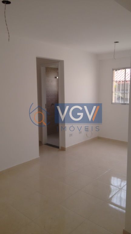 Apartamento à venda com 2 quartos, 41m² - Foto 2