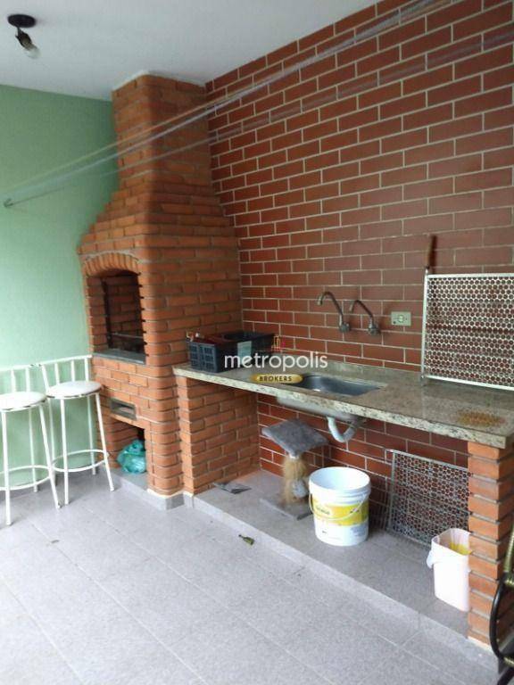 Sobrado à venda com 4 quartos, 230m² - Foto 1