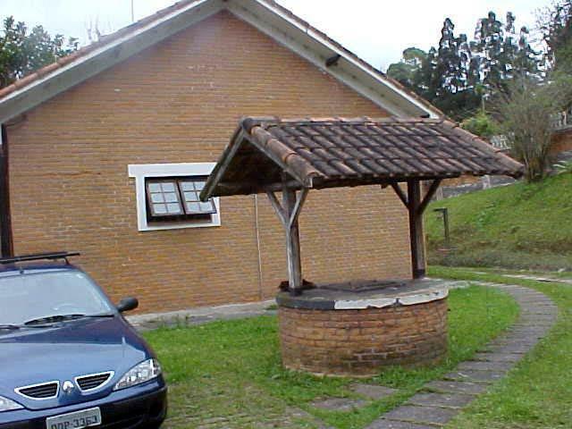 Chácara à venda com 2 quartos, 2400m² - Foto 2