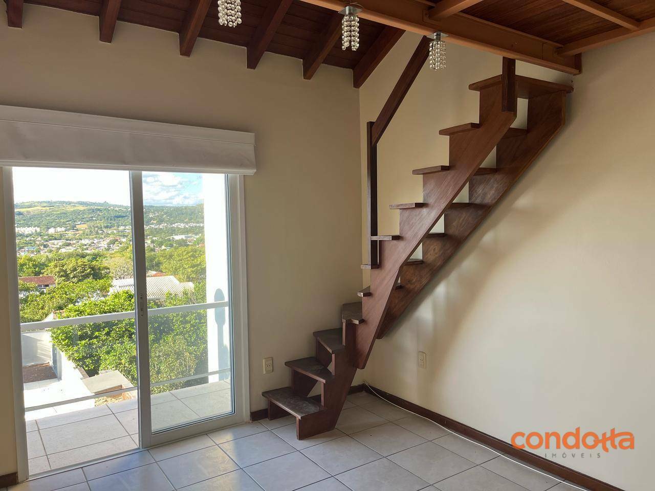 Casa para alugar com 4 quartos, 300m² - Foto 39